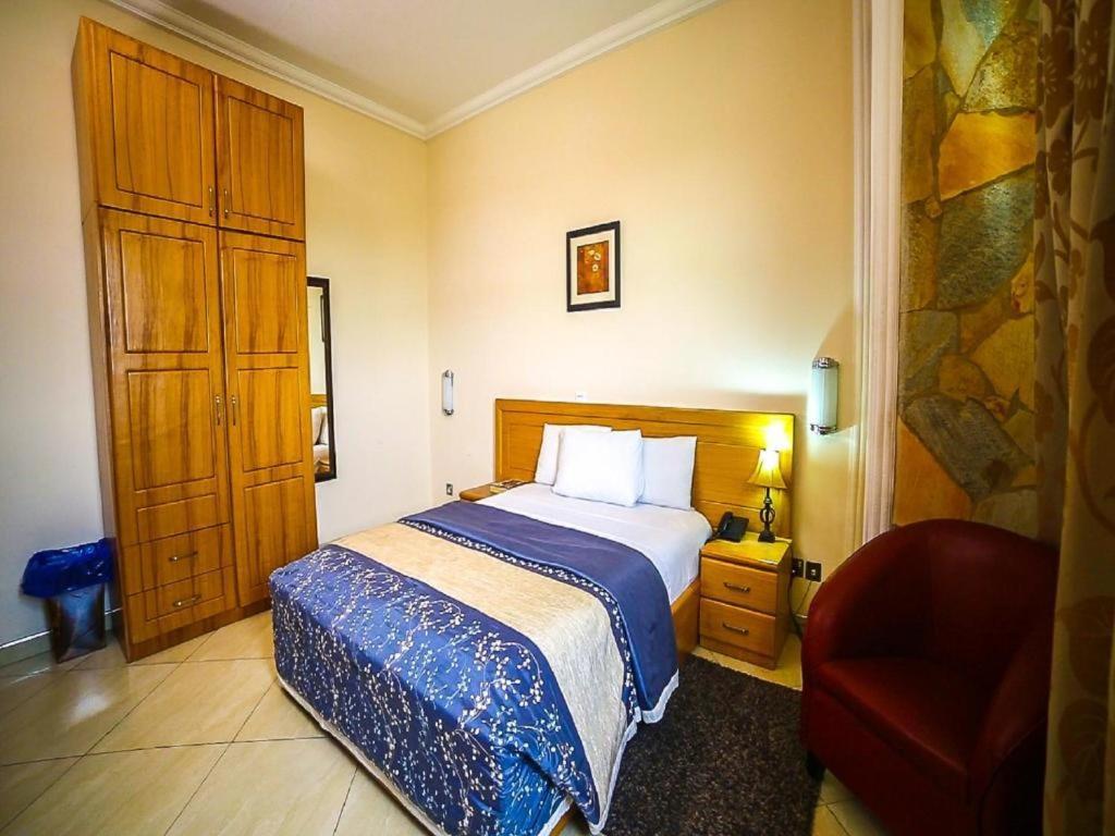 Charleston Hotel Accra Bilik gambar