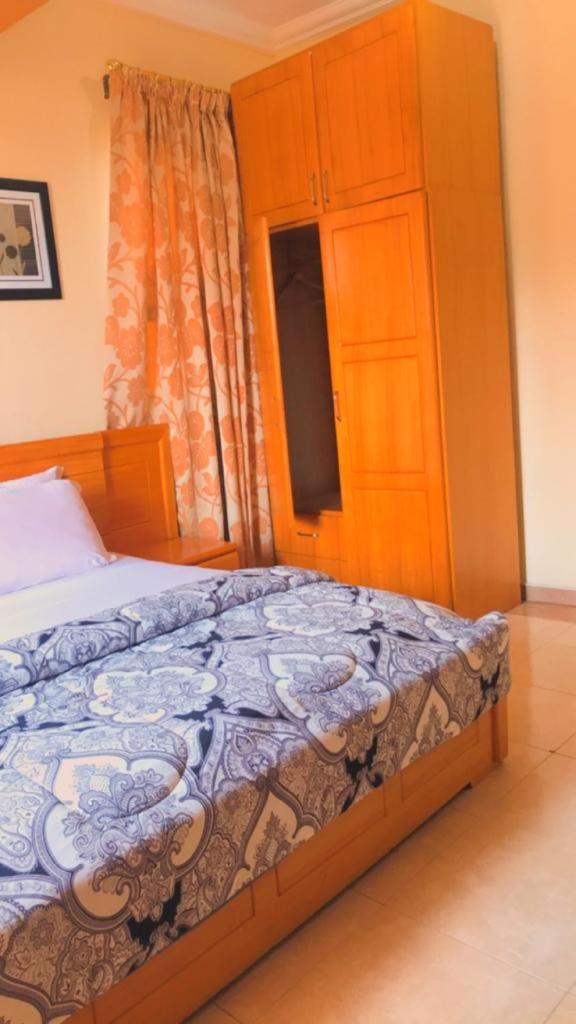 Charleston Hotel Accra Bilik gambar