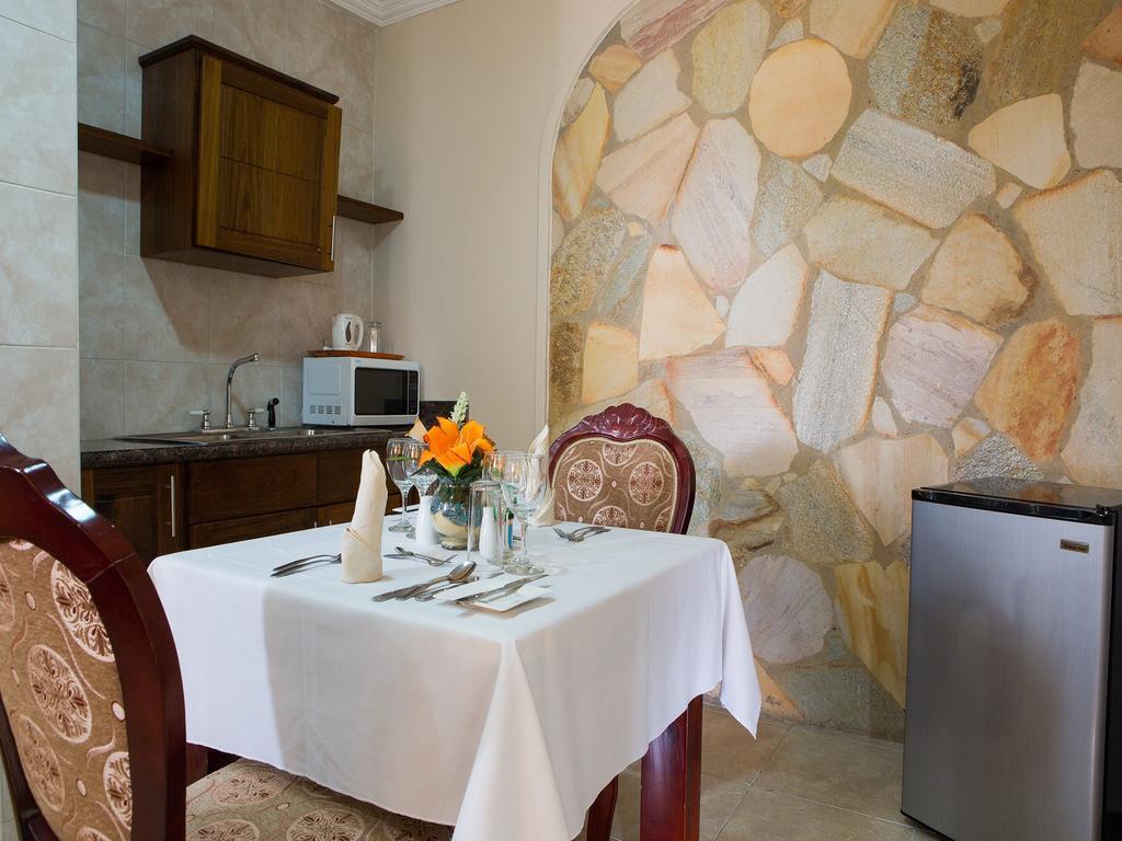 Charleston Hotel Accra Luaran gambar